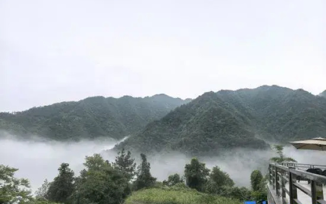 Tonglu Yunjing Homestay
