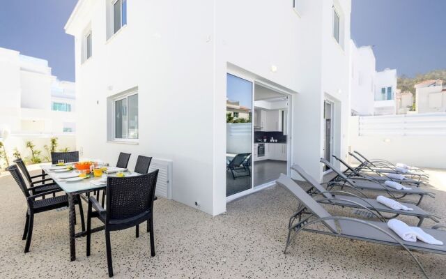 Green Bay Villa No17