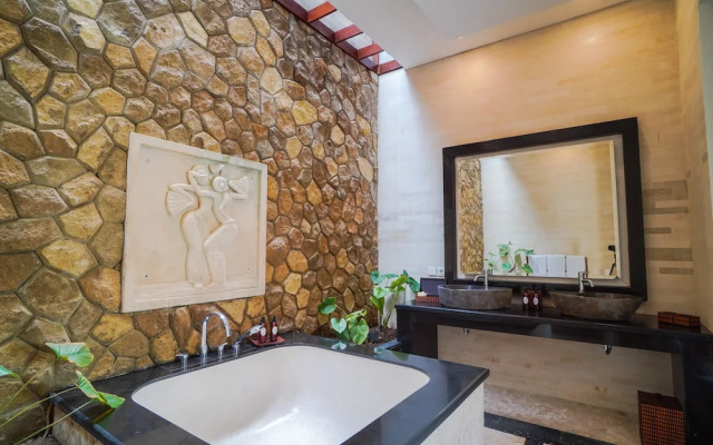 Giri Bhagawan Villas Spa