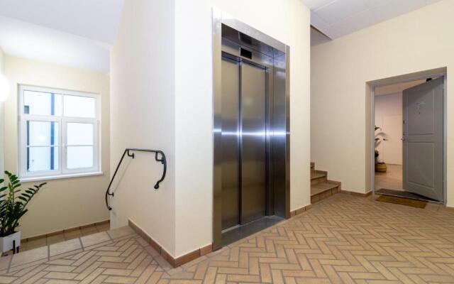 OldTown Apt, Garage Parking&Self Check-in, by Cohost