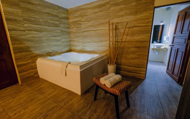 Rado Hotel - Quintanas