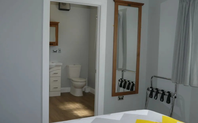 Top of the Town – Guest Rooms – Picton
