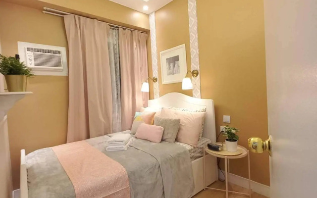 SMDC Trees Residences Tower 1 - 2BR Newly Renovated Staycation