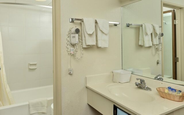 Americas Best Value Inn - Omaha