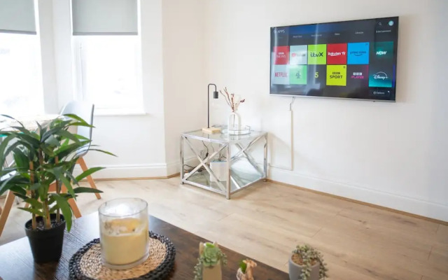 Spacious Margate Apartment