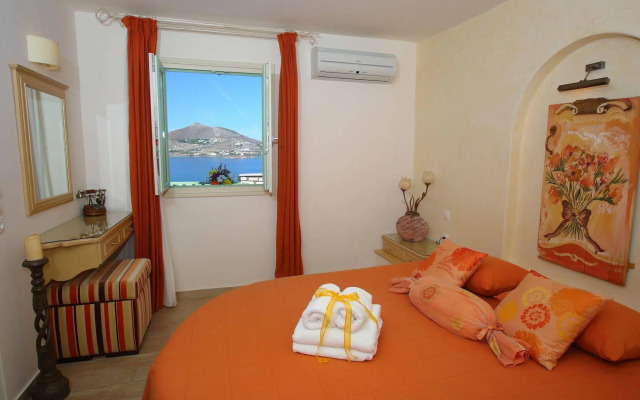 Villa Isabella Studios & Suites