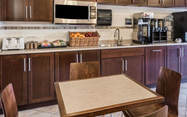 Super 8 Vermilion Ab