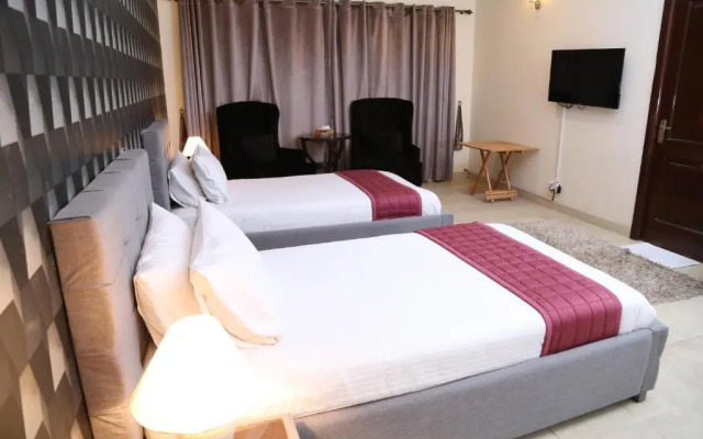 Westin Suites Guest House