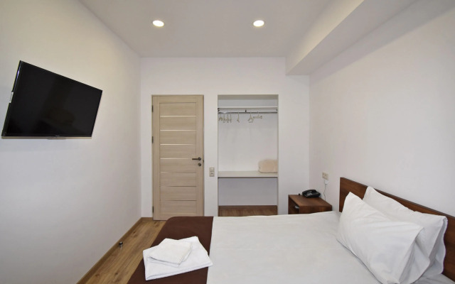 Patriott Hotel