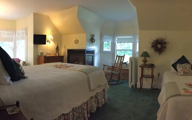 Carter Notch Inn
