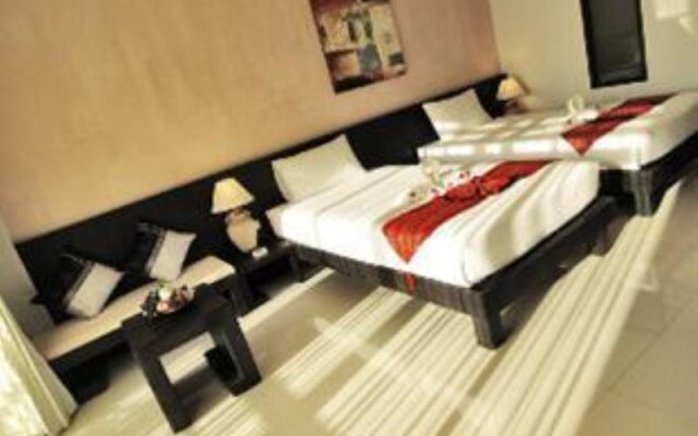 Phu-Ke-Ta, The Hip Service Apartment & Hotel