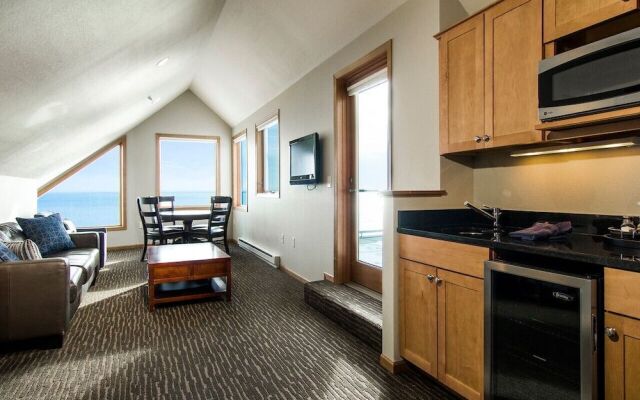 Beacon Pointe on Lake Superior