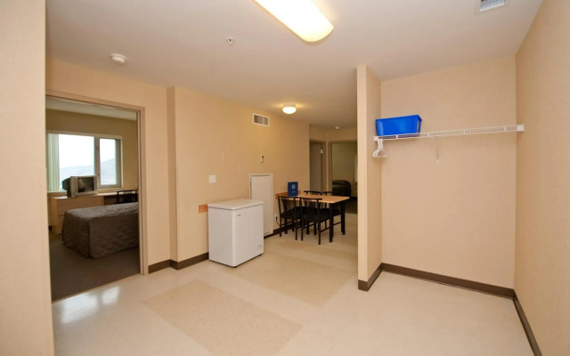 Residence & Conference Centre - Kamloops