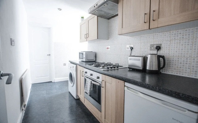 Short Stay Bristol - Mina B2 Apartment