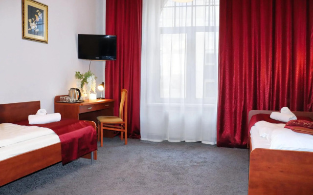 Lothus Hotel