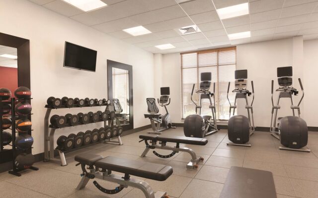 Hilton Garden Inn Boston Logan Airport