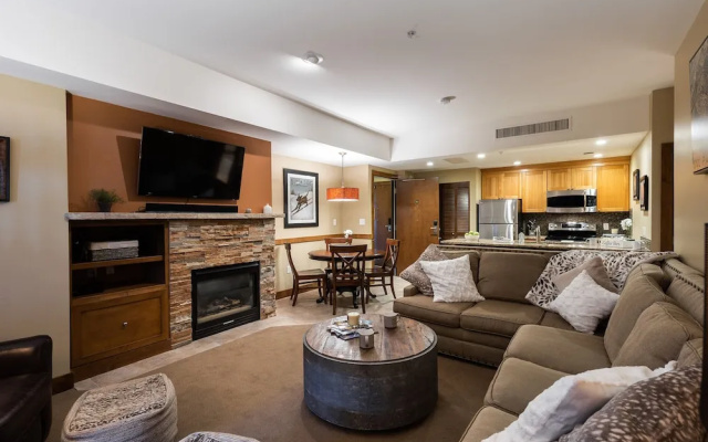 Sun Queen Suite