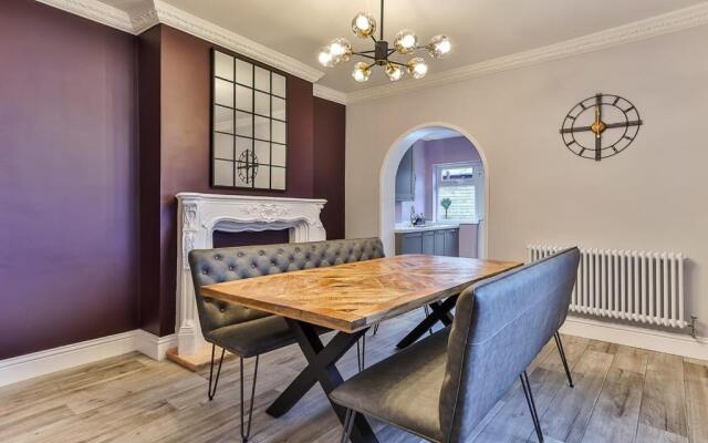 Luxury Spacious Pad with Games Room