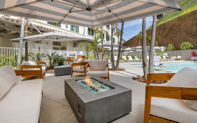 Cambria Hotel Calabasas - Malibu