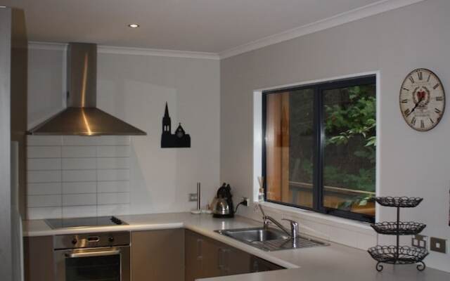 39b Denby Place