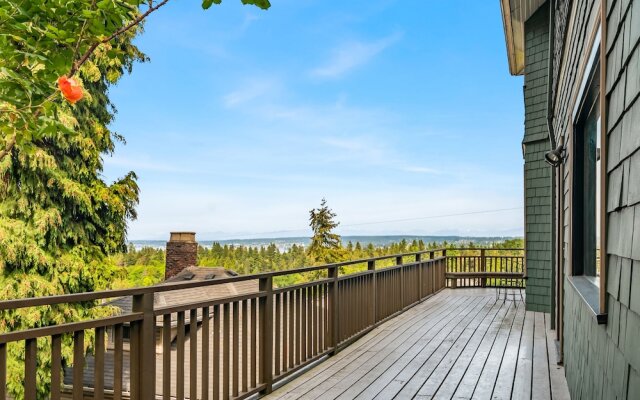 Seattle Vacation Home: The Tuscan Villa