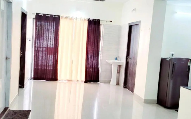 Entire Apartment -Pradhan Nagar Middle of the city