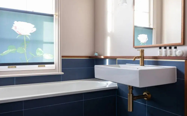 Northchurch Terrace by Onefinestay