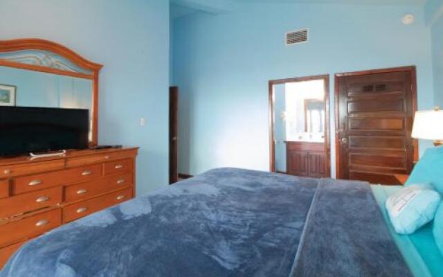 Suite E303 Mara Laguna