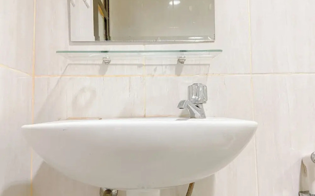 Spacious 2Br At Tamansari La Grande Apartment