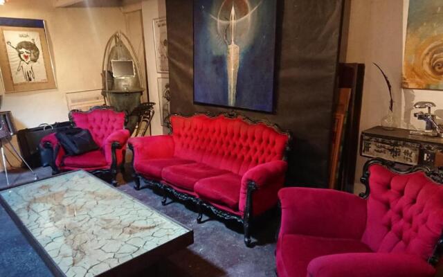 Appartement dans un atelier d'artiste