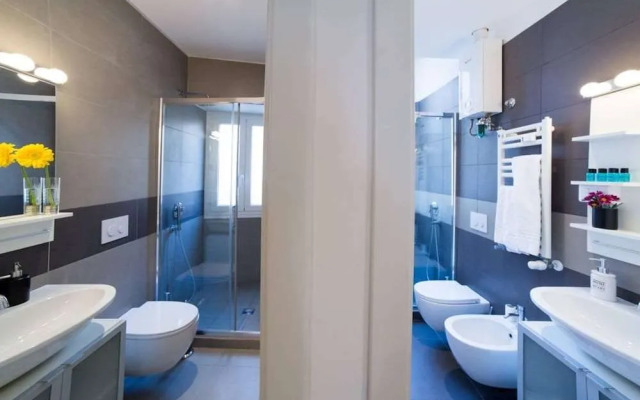 Super Big History Luxury At Colosseum