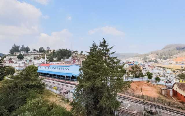 Oyo 13231 Hotel Sapphire Garden View