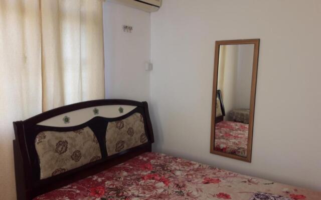 Bano Tourist Residence 650 Meters From Grand Bay Beach