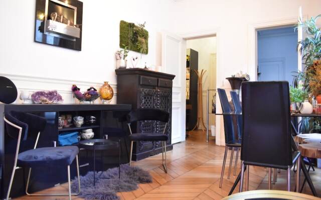 Charming 1 Bedroom Apartment in St Germain