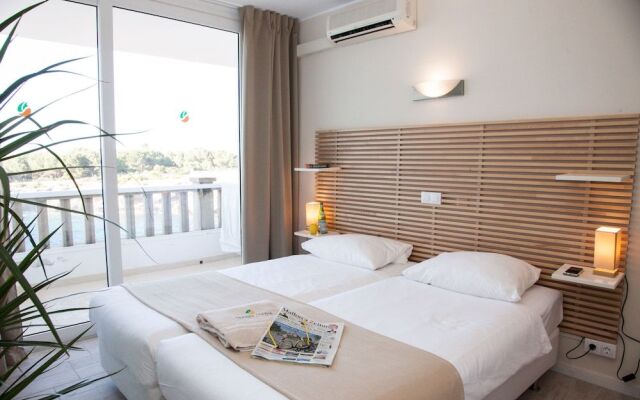 Orange Colom Seaside Apartments