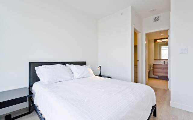 Suite Digs Waterfront