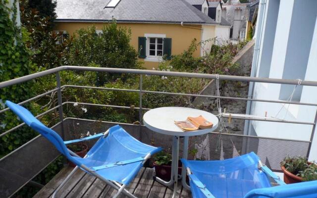 Maison Le Palais, 4 pièces, 3 personnes - FR-1-418-108