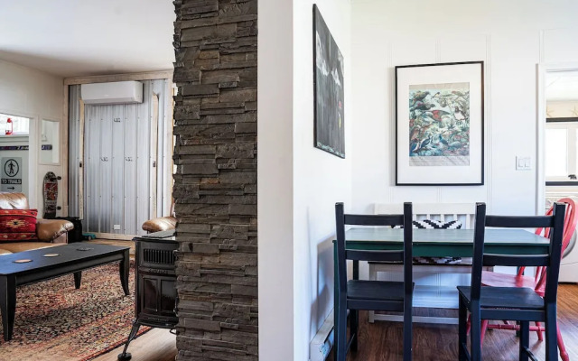 The Downtown Hive by Revelstoke Vacations