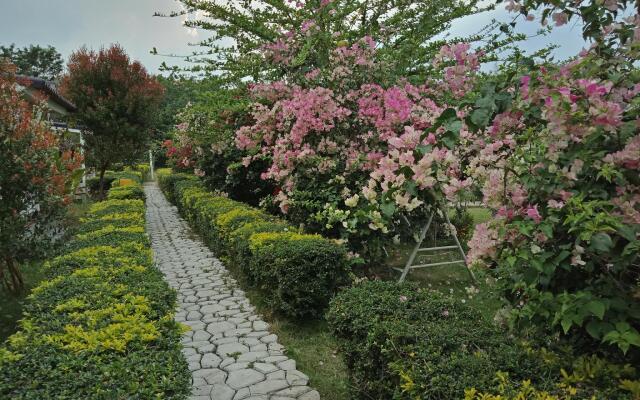 Les Collines Resort