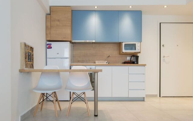 Civilian Apartments, Nilie Hospitality MGMT