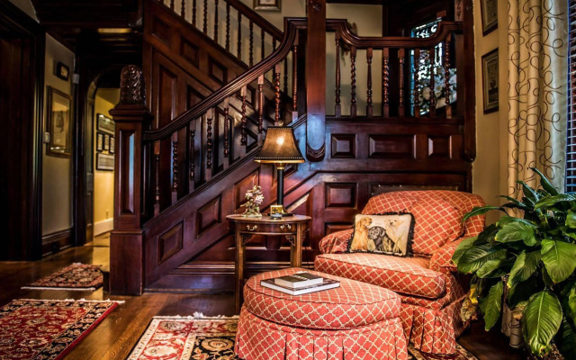 Inn at St James Court