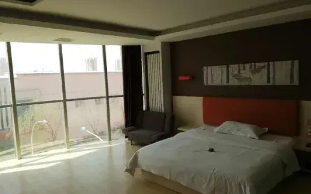 Pod Inn Chain Hotel (Taiyuan Chaoyang Street Clothing Market)