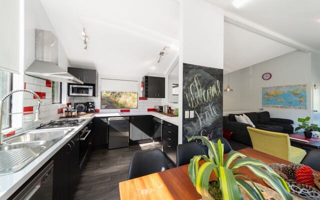 16 guests. Unique, central, mountain & lake views