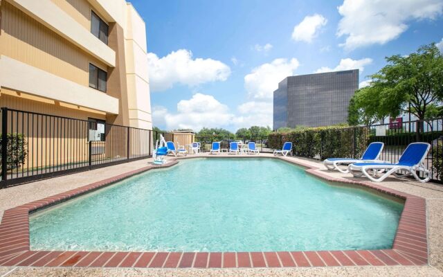 Ramada Limited Plano