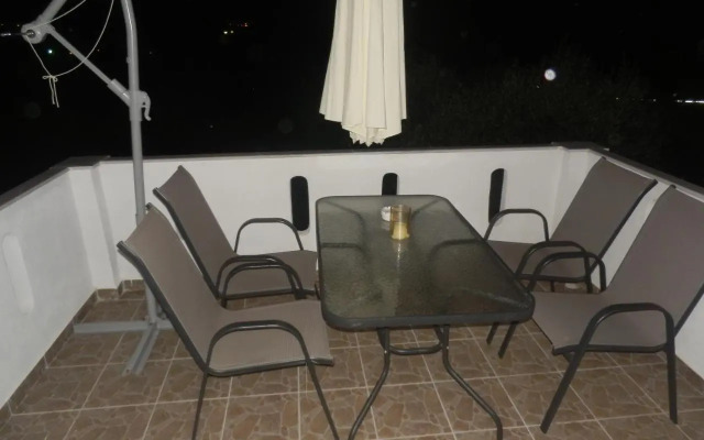 Zephyros Family Apartments 1