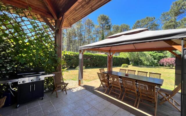 Charming villa, tranquillity by the forest
