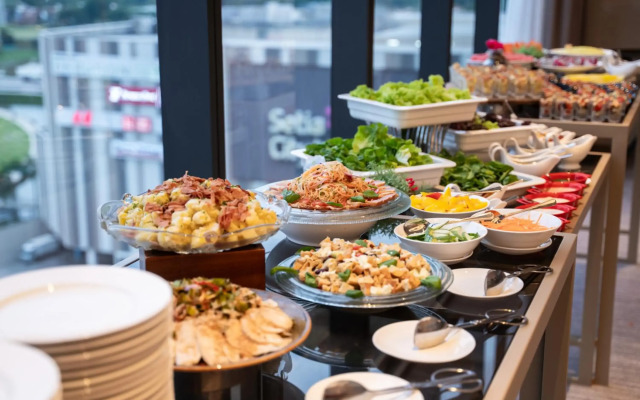Courtyard By Marriott Setia Alam