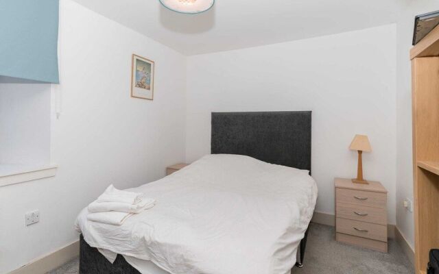 Homely and Central 2BD Flat - Leith