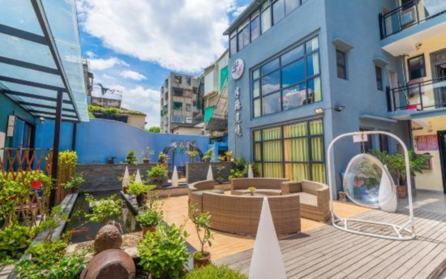 Hanshui·Semi-Hidden Mijing Inn Chaozhou Arch Street