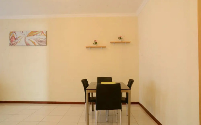 Luxury Design Grand Palace Kemayoran Apartment With Private Bathtub
